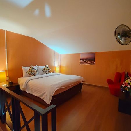 Retro Box Hotel Chumphon Zewnętrze zdjęcie