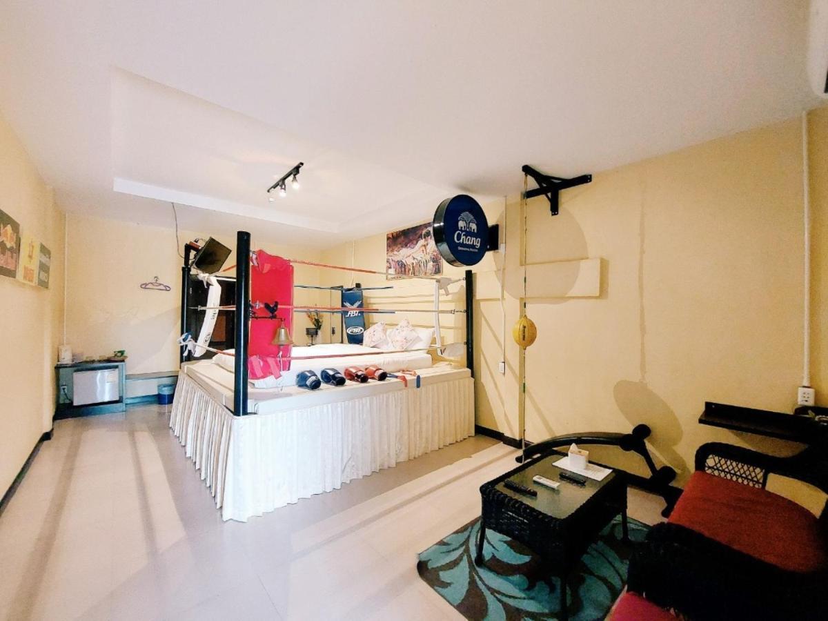 Retro Box Hotel Chumphon Zewnętrze zdjęcie