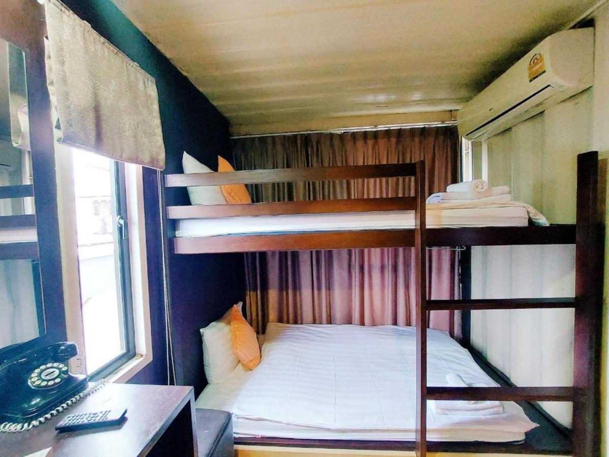 Retro Box Hotel Chumphon Zewnętrze zdjęcie