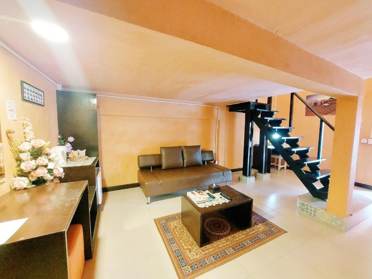 Retro Box Hotel Chumphon Zewnętrze zdjęcie