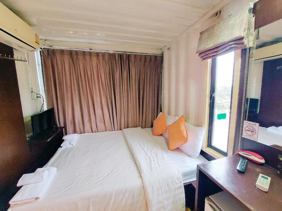 Retro Box Hotel Chumphon Zewnętrze zdjęcie