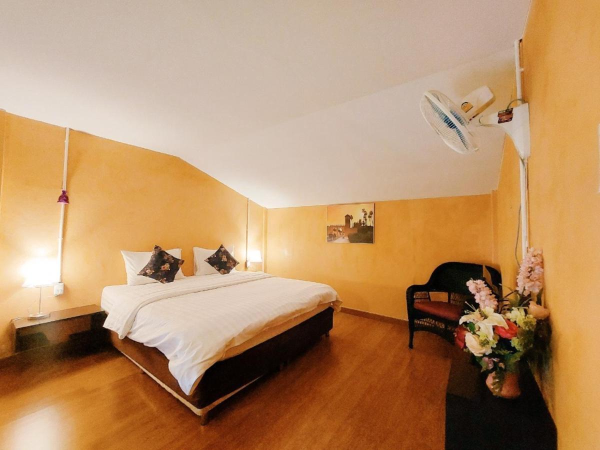Retro Box Hotel Chumphon Zewnętrze zdjęcie