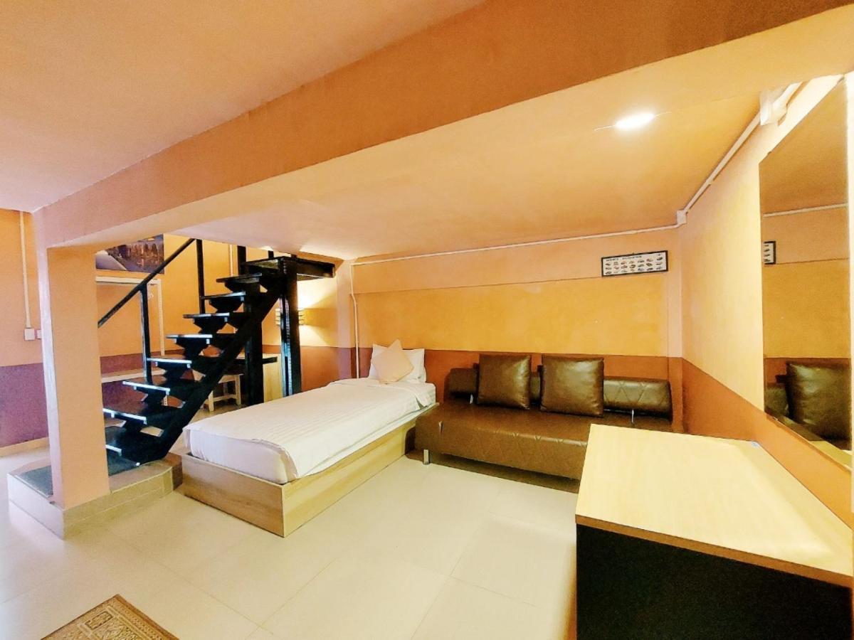 Retro Box Hotel Chumphon Zewnętrze zdjęcie